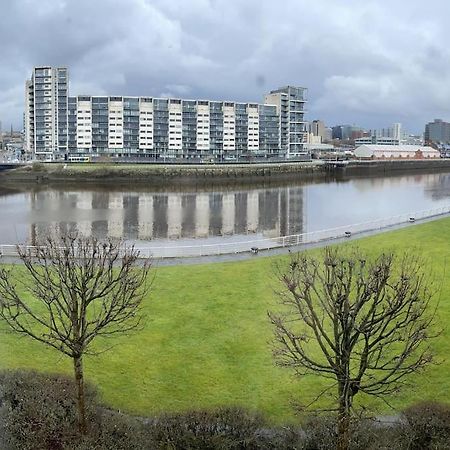 River View Apartment Glasgow Luaran gambar