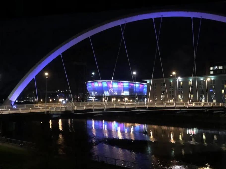 River View Apartment Glasgow Luaran gambar