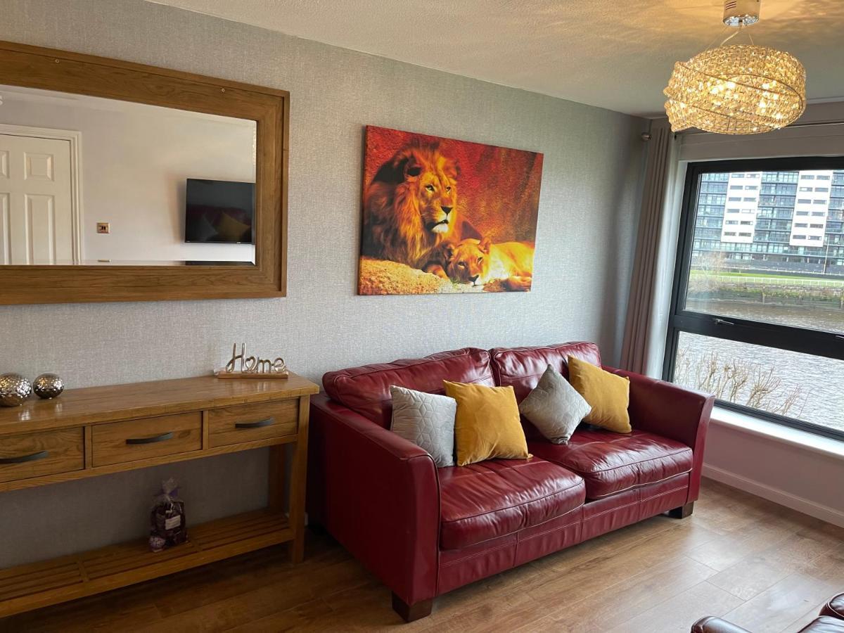 River View Apartment Glasgow Luaran gambar